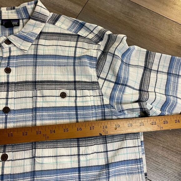 Patagonia Blue Athletic Casual Buttonup Men Medium Bin E-27 - Picture 5 of 6